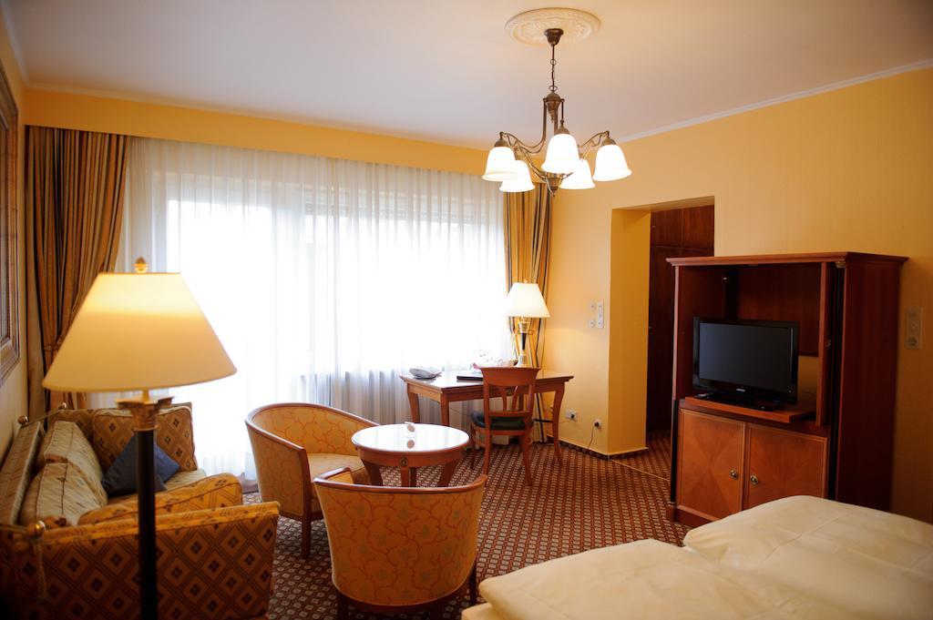 Hotel Silberhorn Erlangen Extérieur photo